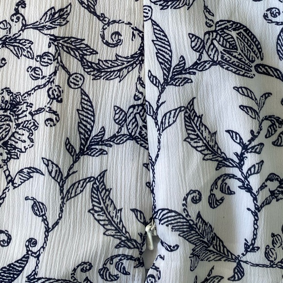 Shell Tank Top - Picture 4 of 4